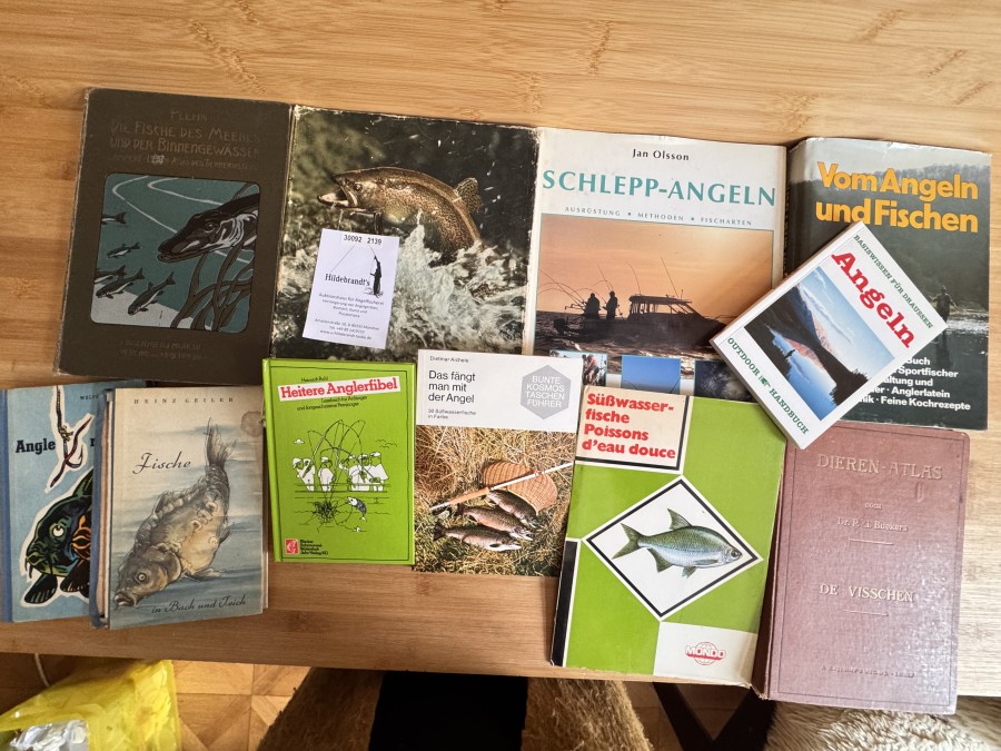 Petri Heil, Sláva Stochl. 1954, Schlepp-Angeln, Jan Olsson, 1994, Vom Angeln und Fische, Othmar Riedel, 1981, Dieren-Atlas,, De Visschen, Dr.P.G. Bunkers, 1906, Die Fische des Meeres und der Binnengewässer, Dr. Marianne Plehn, Süßwasserfische Poissons déau douce, Angeln, Harald Barth, Heitere Anglerfibel, Heinrich Ruhl, 1982, Angle richtig, Wolfgang Zeiske, 1963, Das hängt man mit der Angel, Dietmar Aichele, 1970, Fische in Bach und Teich., Heinz Geiler