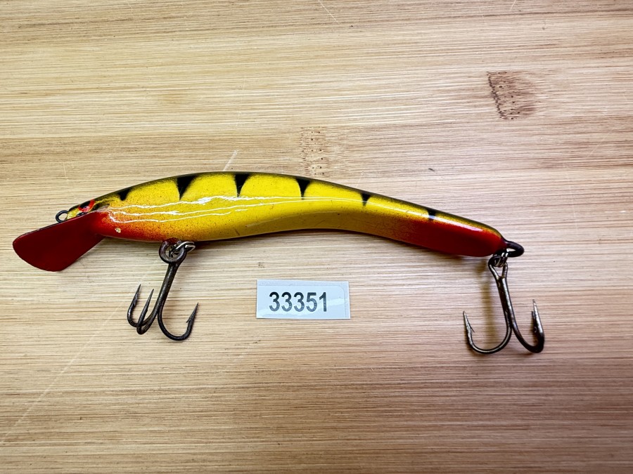 Wobbler, Turus Ukko, Handmade in Finland, rot/gelb//schwarz, 12cm, 15,00g, ungefischt