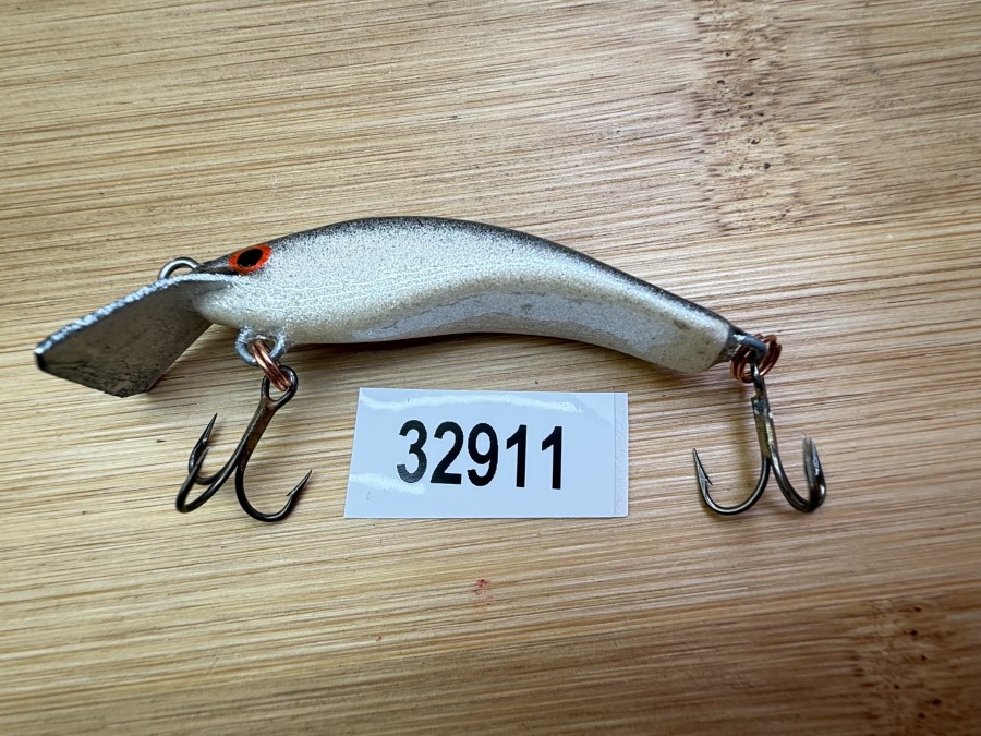 Wobbler, Turus Ukko, Handmade in Finland, beige/silber/schwarz, 5cm, 3,25g, ungefischt