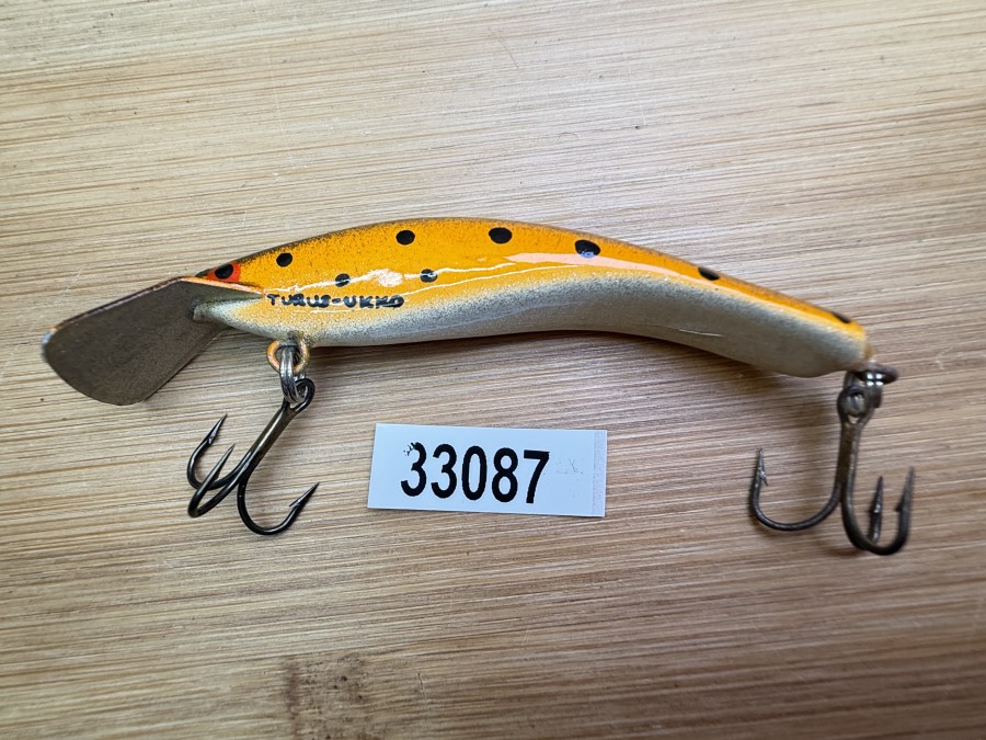 Wobbler, Turus Ukko, Handmade in Finland, gemarkt, silber/orange/gold, schwarze Punkte, 7cm, 5,00g, ungefischt