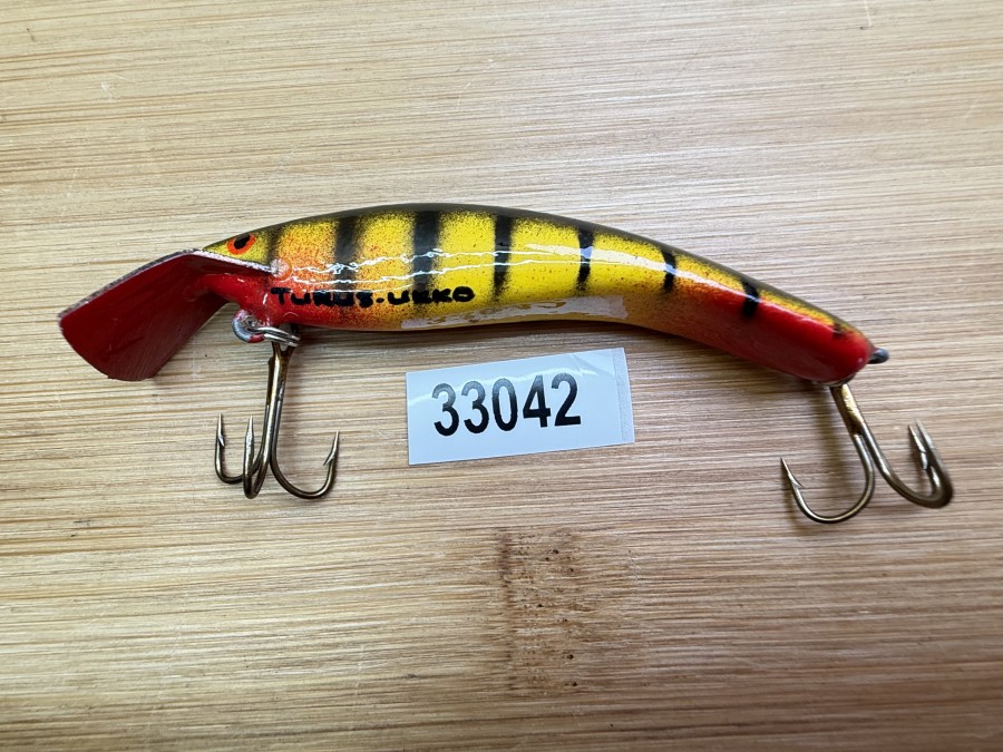 Wobbler, Turus Ukko, Handmade in Finland, gemarkt, rot/gelb/dunkel, 7cm, 5,50g, ungefischt