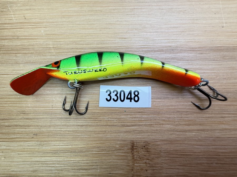 Wobbler, Turus Ukko, Handmade in Finland, gemarkt, rot/gelb/grün/schwarz, 7cm, 5,00g, ungefischt