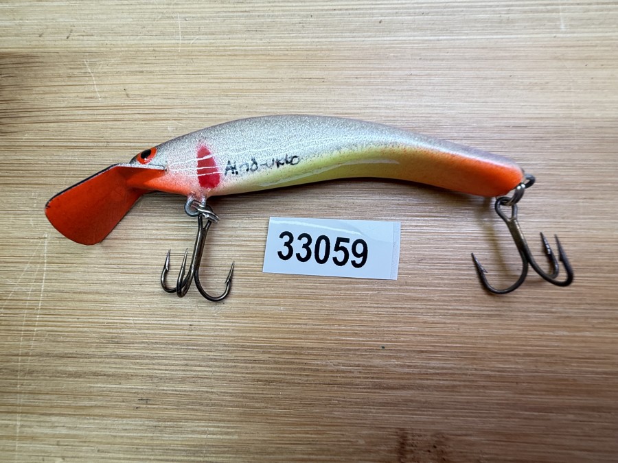 Wobbler, Turus Ukko, Handmade in Finland, gemarkt, rot/silber/violett, 7cm, 6,00g, ungefischt