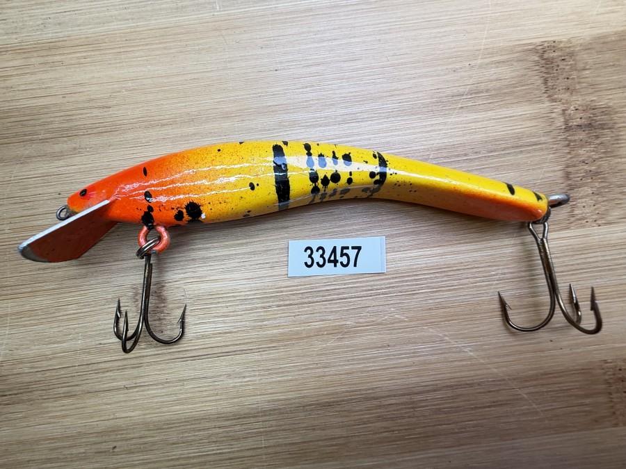 Wobbler, Turus Ukko, Handmade in Finland, gemarkt, rot/orange/schwarz, 12cm, 15,00g, ungefischt