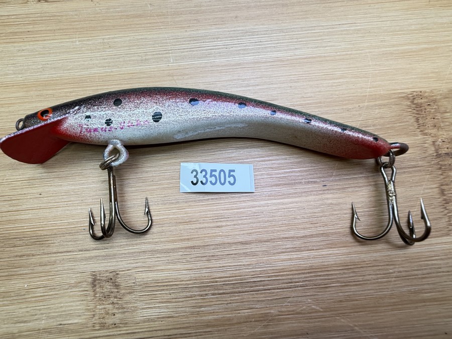 Wobbler, Turus Ukko, Handmade in Finland, gemarkt, rot/beige/grau/schwarz, mit  schwarzen Punkten, 12cm, 15,00g, ungefischt