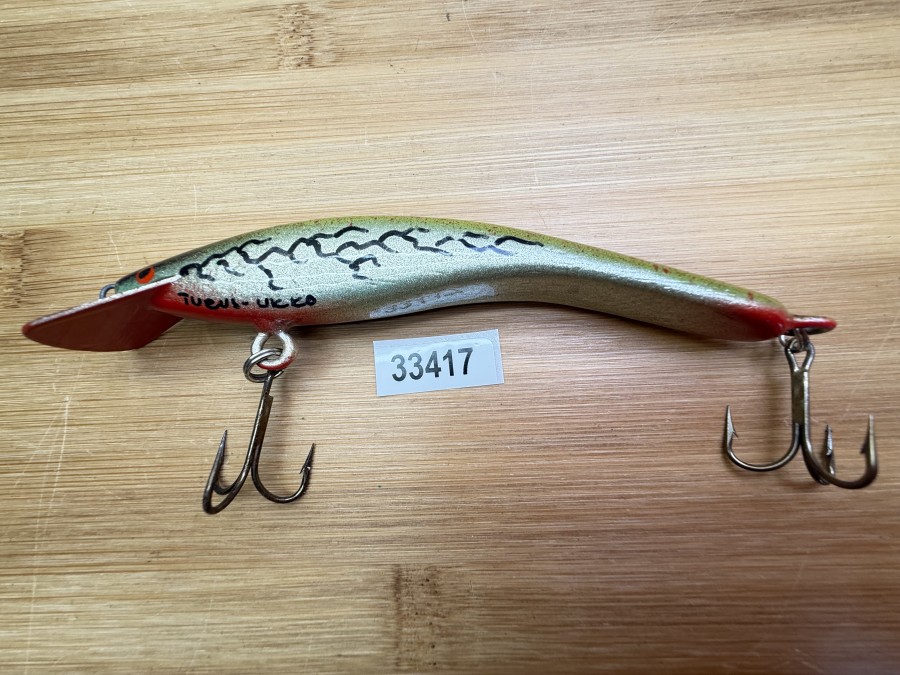 Wobbler, Turus Ukko, Handmade in Finland, gemarkt, rot/silber/grün/bronze/schwarz, 12cm, 15,00g, ungefischt