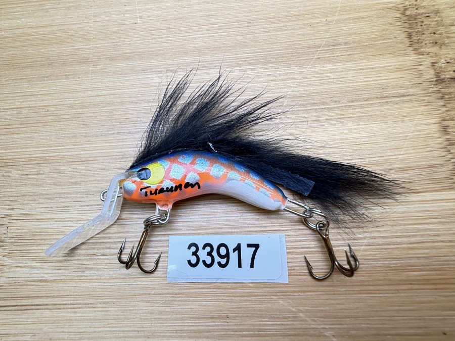 Wobbler, Turunen Finland, gemarkt, 4cm, 4g, beige/orange/blau, schwarzer Fellstreifen, ungefischt