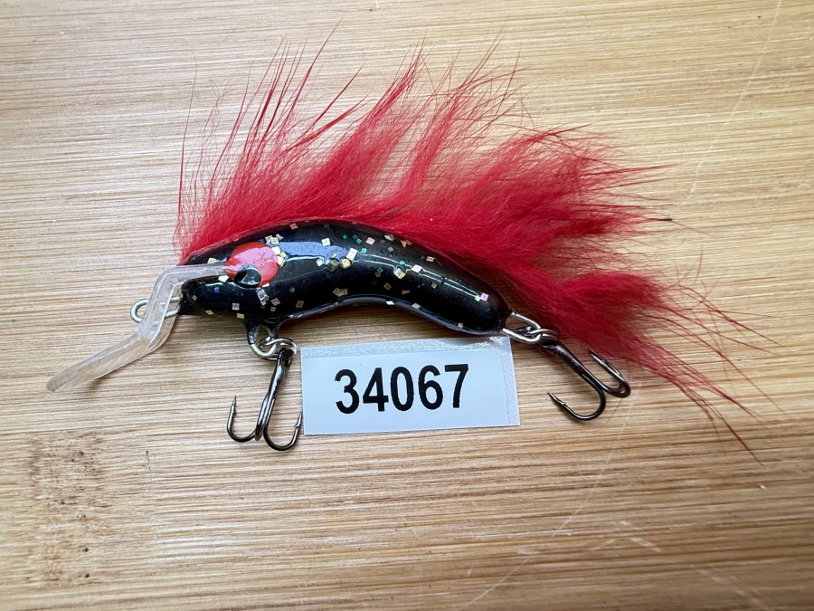 Wobbler, Turunen Finland, 4cm, 4g, schwarz mit Glitzer, roter Fellstreifen, ungefischt