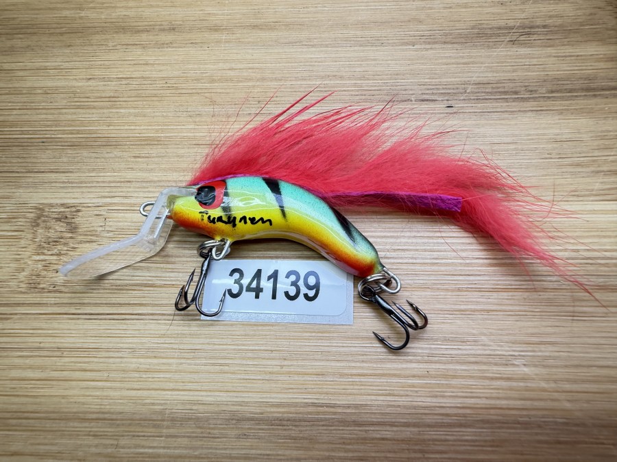 Wobbler, Turunen Finland, gemarkt, 3cm, 4g, orange/gelb/grün/schwarz, roter Fellstreifen, ungefischt