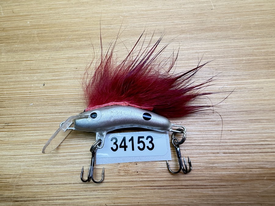 Wobbler, Turunen Finland, 3cm, 4g, silber/schwarz, weinroter Fellstreifen, ungefischt