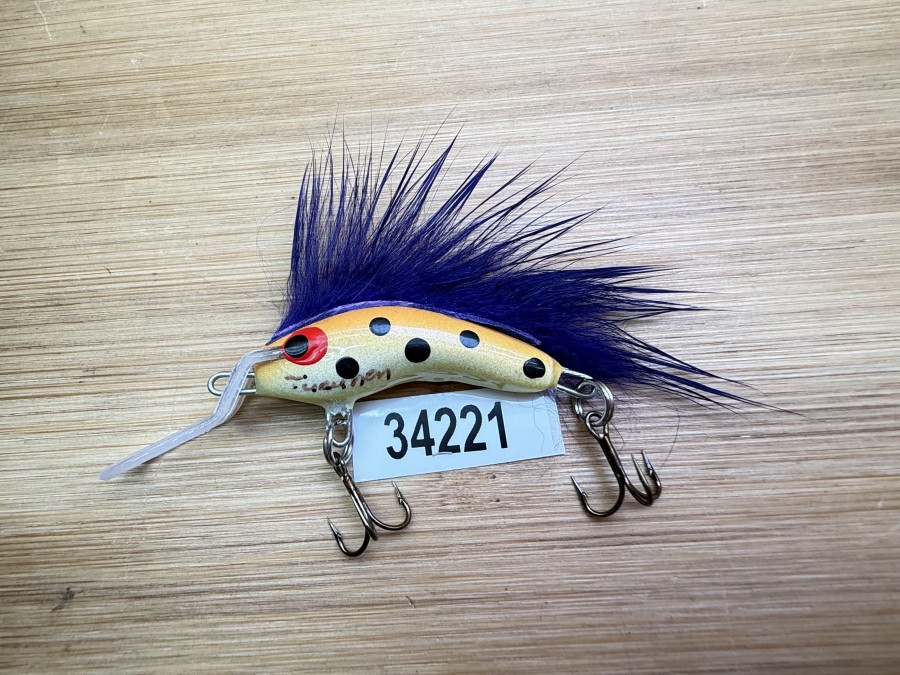 Wobbler, Turunen Finland, gemarkt, 3cm, 4g, gelb/orange/schwarz, violetter Fellstreifen, ungefischt