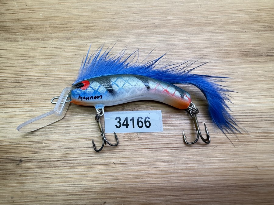 Wobbler, Turunen Finland, gemarkt, 6cm, 8g, beige/gold/rot, blauer Fellstreifen, ungefischt