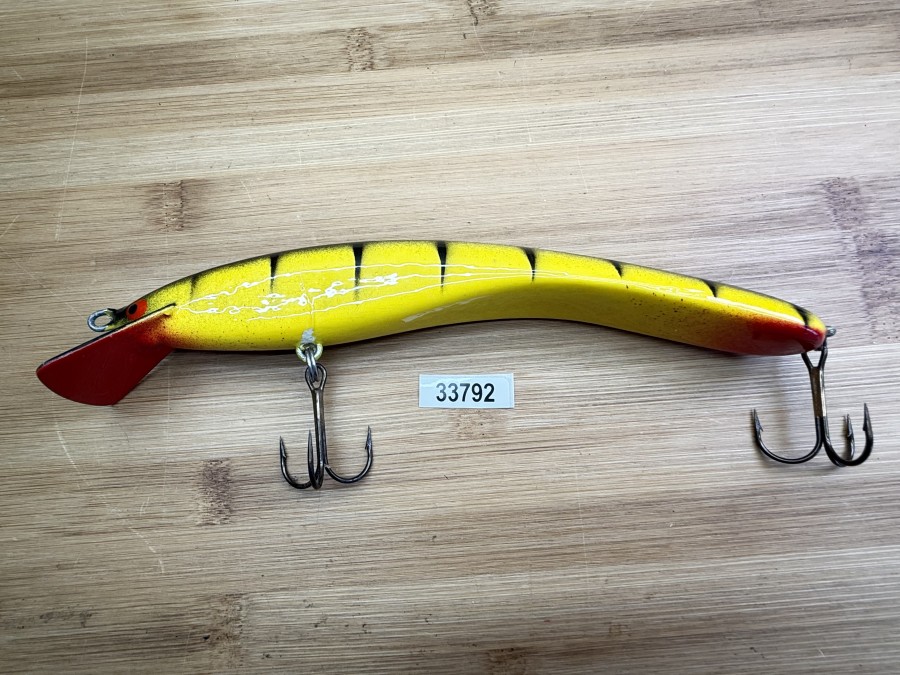 Wobbler, Turus Ukko, Handmade in Finland, Tiger, rot/silber/schwarz, 20cm, 54g, ungefischt