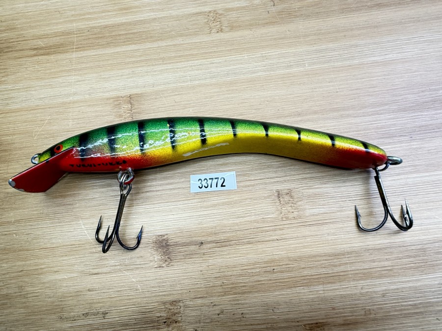 Wobbler, Turus Ukko, Handmade in Finland, Turus Ukko gemarkt, Parrot, rot/gelb/grün/schwarz, 20cm, 57g, ungefischt