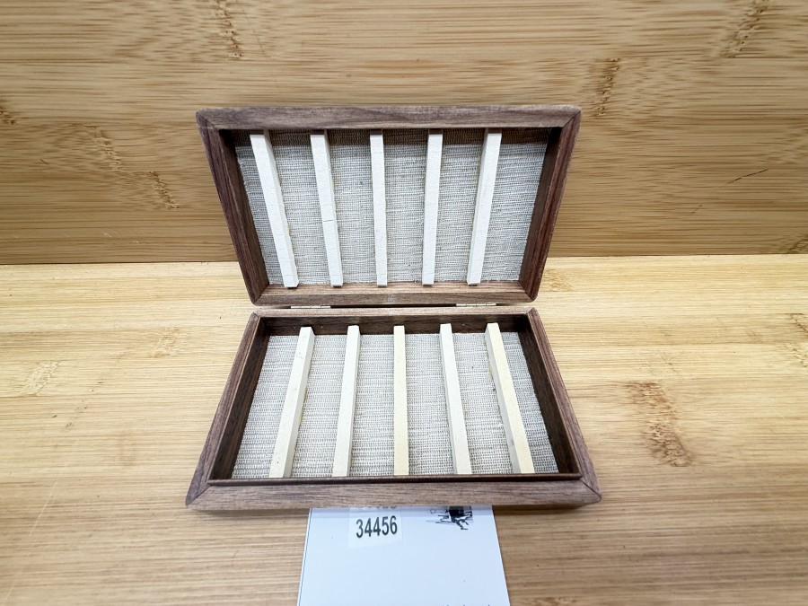 Fliegenbox, Mahagoni, 140x85x25mm, feste Schaumstoffstreifen, schöne Handarbeit