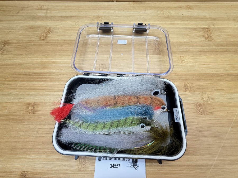 5 Hecht- oder Salzwasserstreamer, in Kunststoffbox, gute Qualität